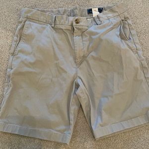 Vineyard Vines Men's Flat Front Shorts - Light Tan